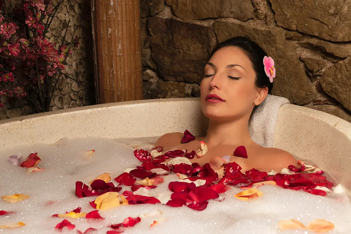 Spa & Tarot Night: experiencia de spa para amigas en Barcelona
